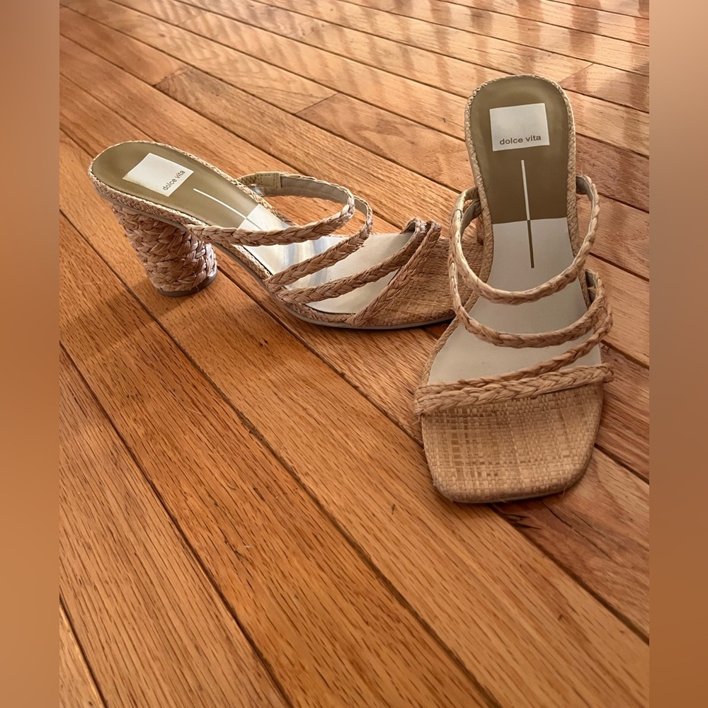Dolce Vita strap straw heel sandal size 8.5